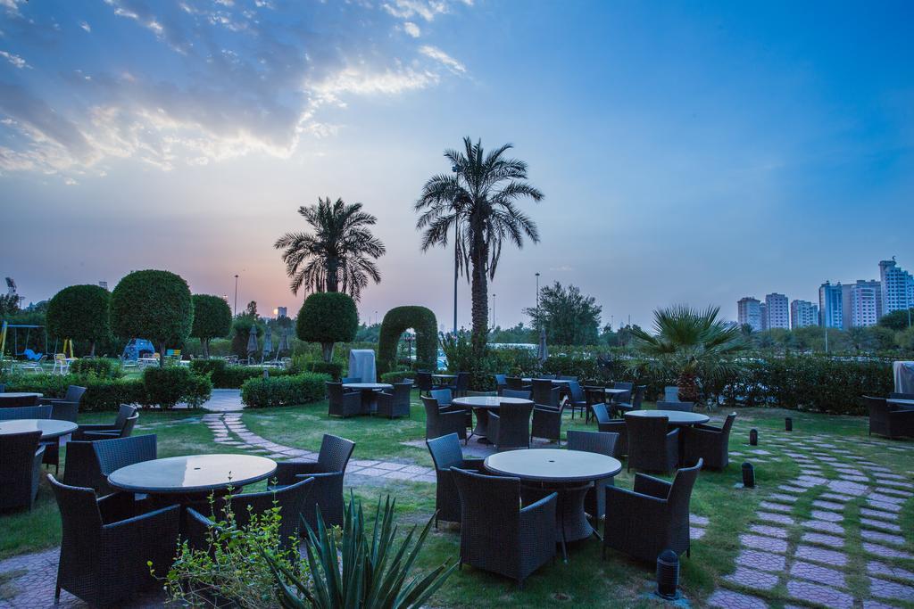 New Park Hotel Kuwait City Exteriér fotografie